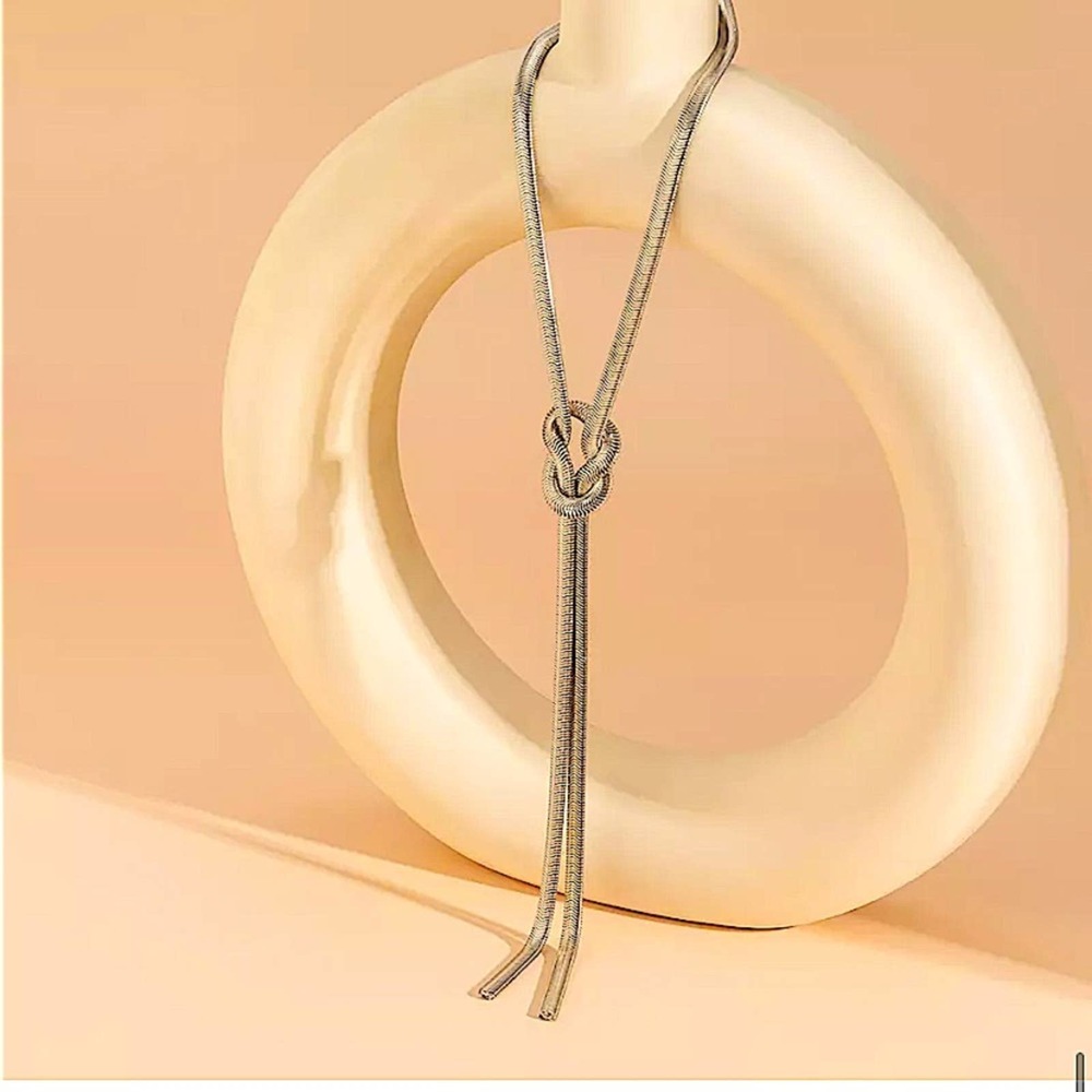 Silver Knot Tassel Snake Flat Herringbone Vintage Necklace - Picture 7 of 9